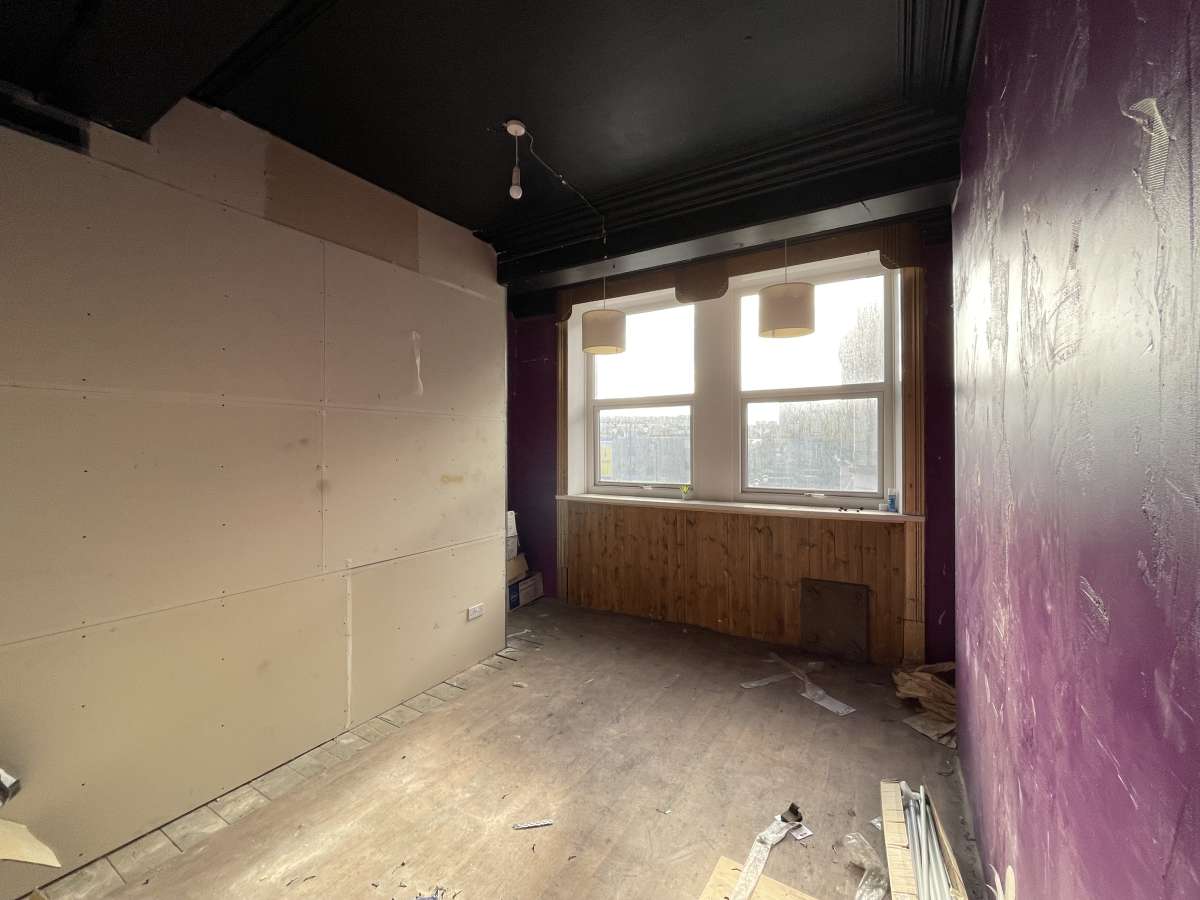 Retail/Shop in Halifax - photo 2