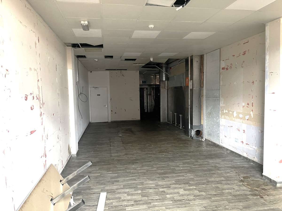 Retail/Shop in Lincoln - photo 4