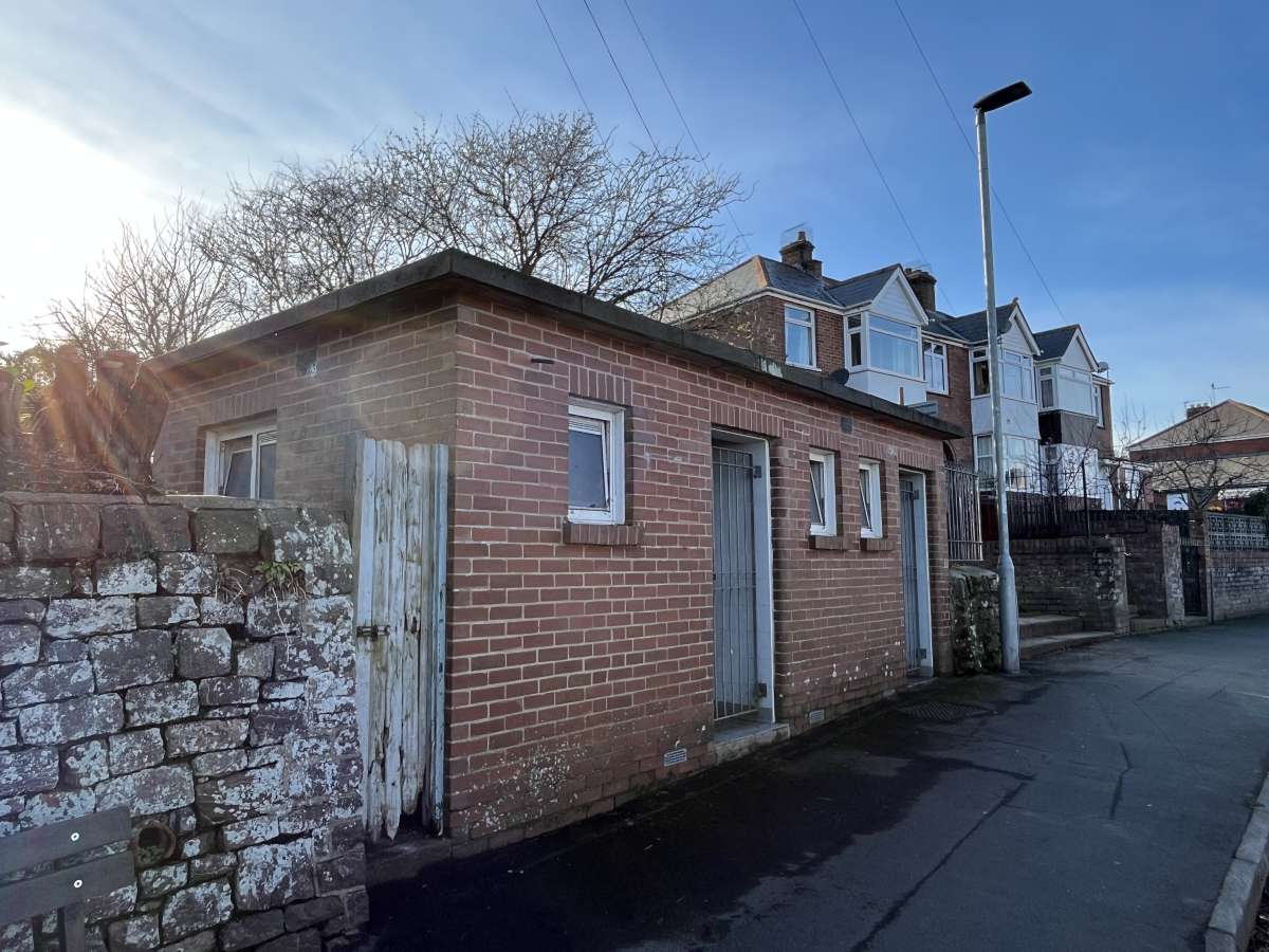 Retail/Shop in Exeter - photo 3