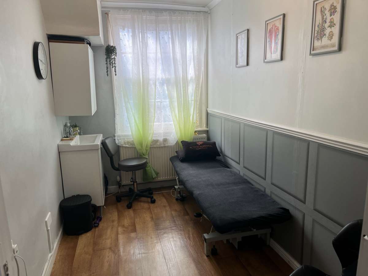 Retail/Shop in Exmouth - photo 4