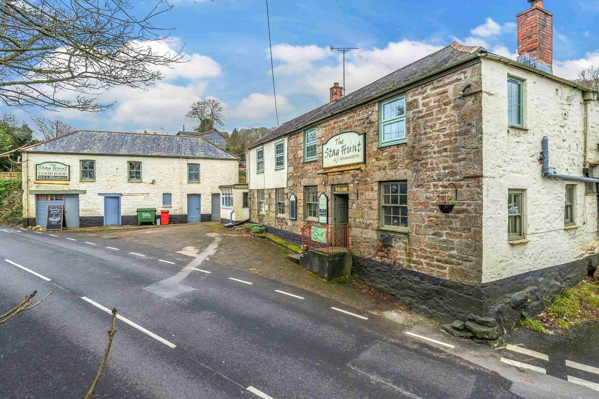 Retail/Shop in Truro - photo 2