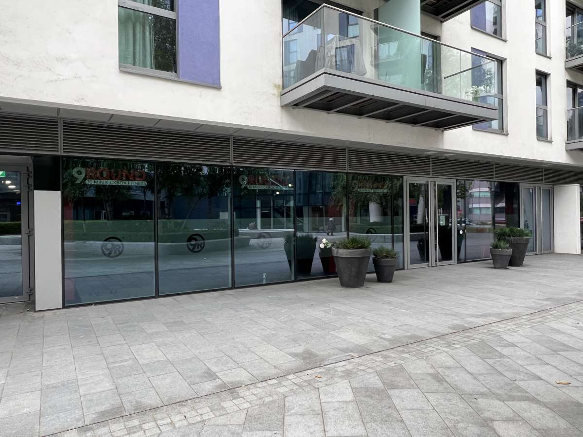 Retail/Shop in Croydon - photo 2