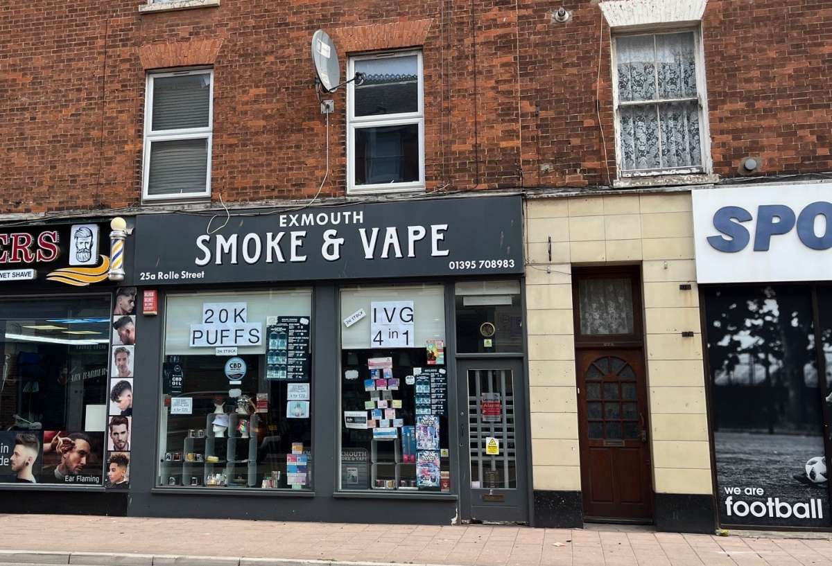 Retail/Shop in Exmouth - photo 2