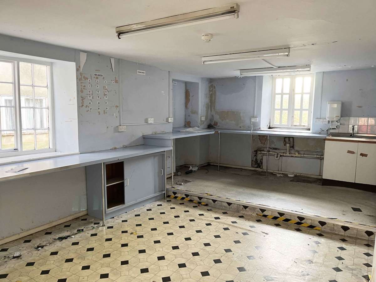 Retail/Shop in Honiton - photo 4