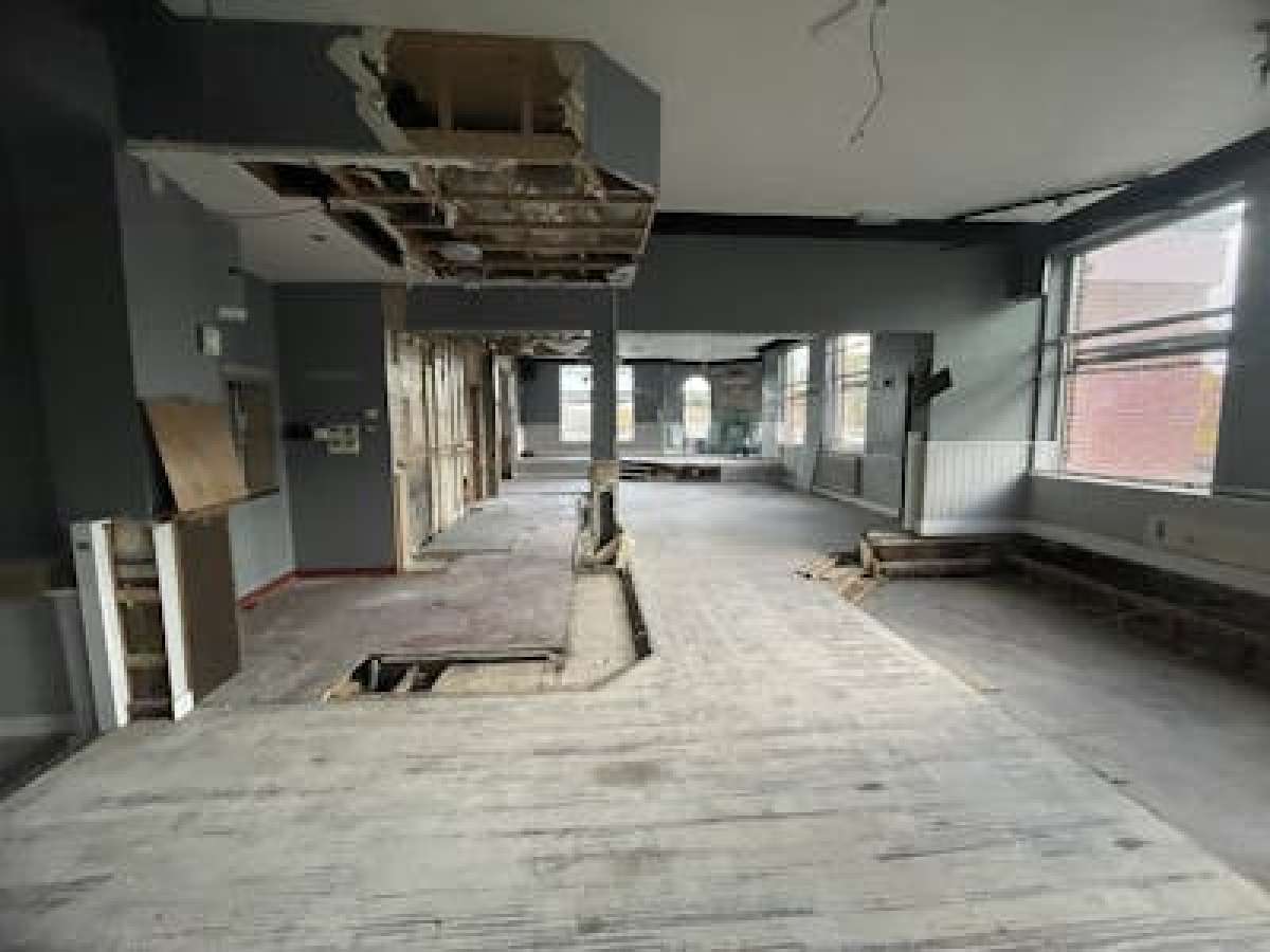 Retail/Shop in London - photo 3