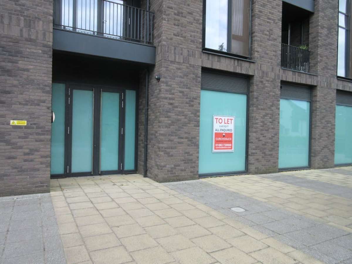 Retail/Shop in Woking - photo 2