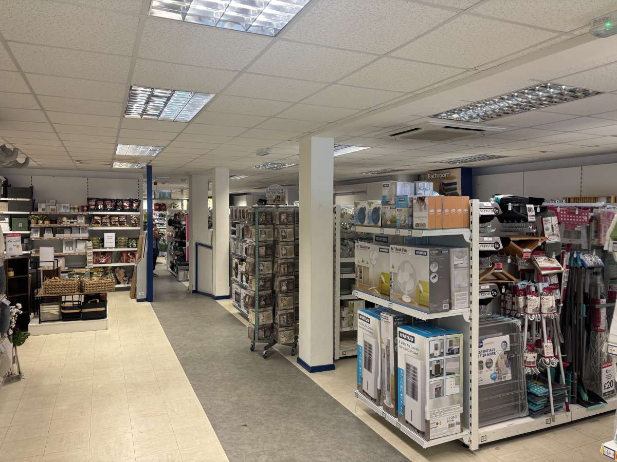 Retail/Shop in Saltash - photo 2
