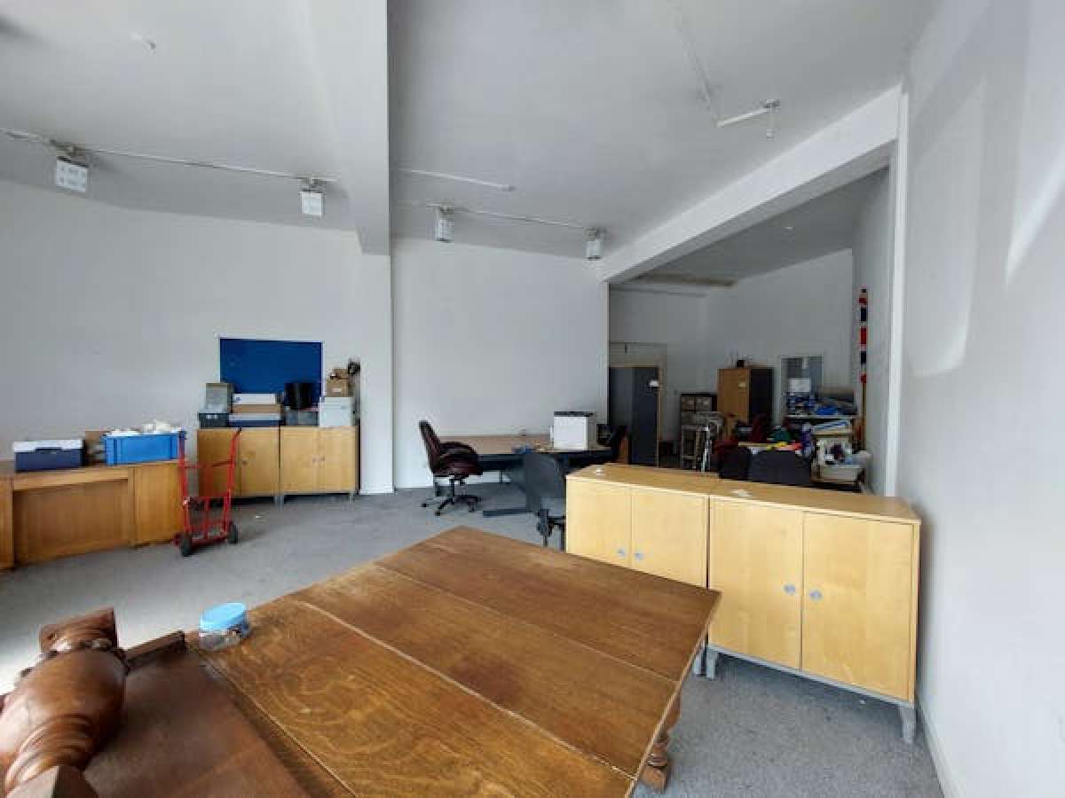 Retail/Shop in Knutsford - photo 4