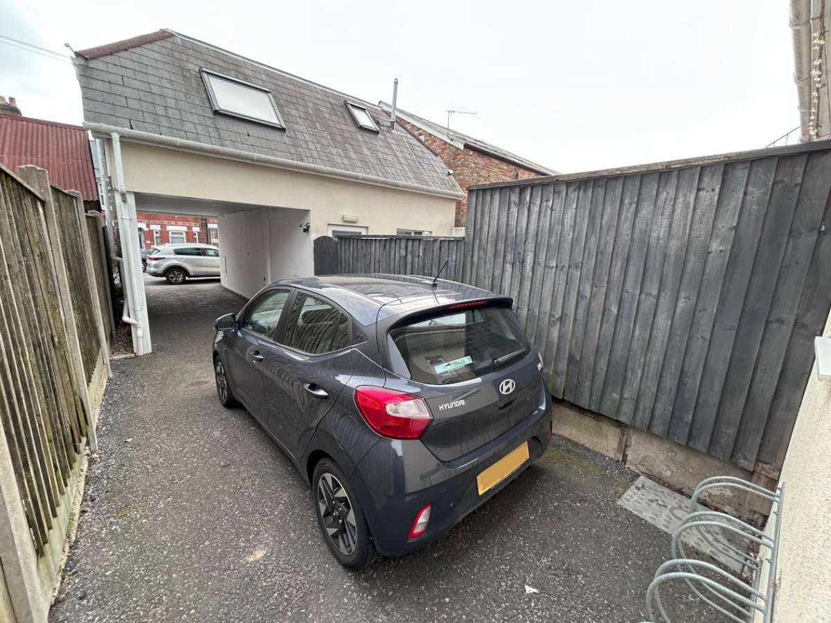 Retail/Shop in Poole - photo 4