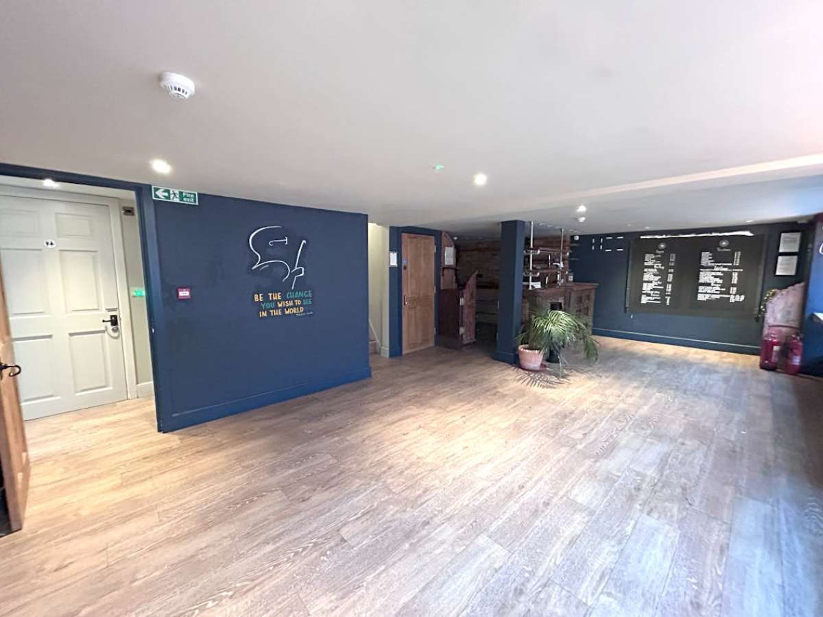 Retail/Shop in Ringwood - photo 3