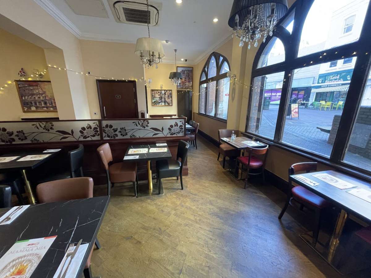 Retail/Shop in Bournemouth - photo 4