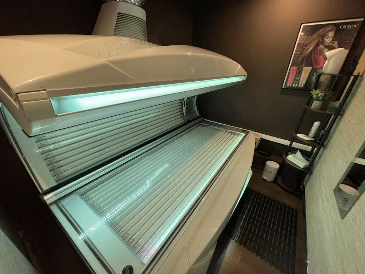 Retail/Shop in Bournemouth - photo 3