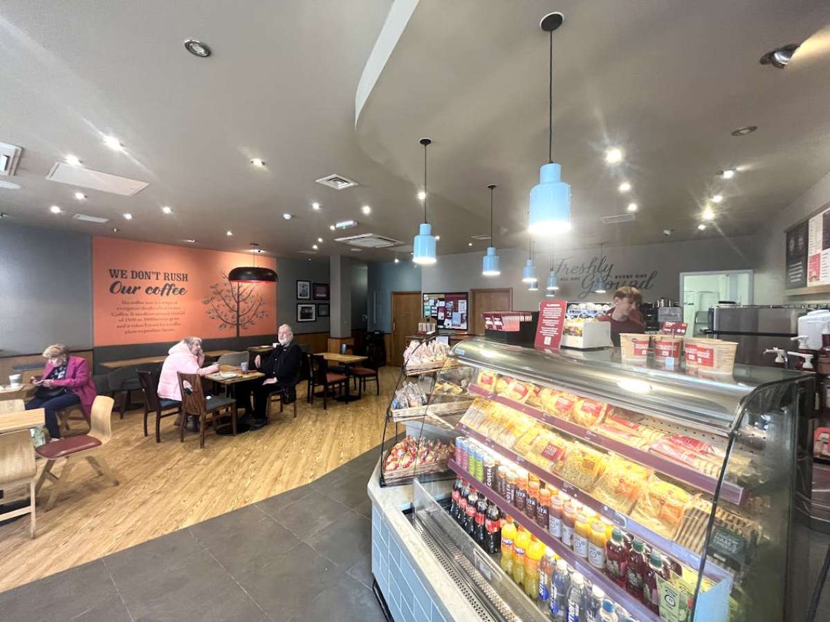 Retail/Shop in Fareham - photo 2