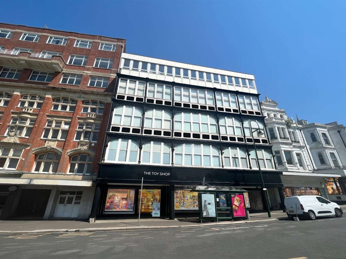 Retail/Shop in Bournemouth - photo 3