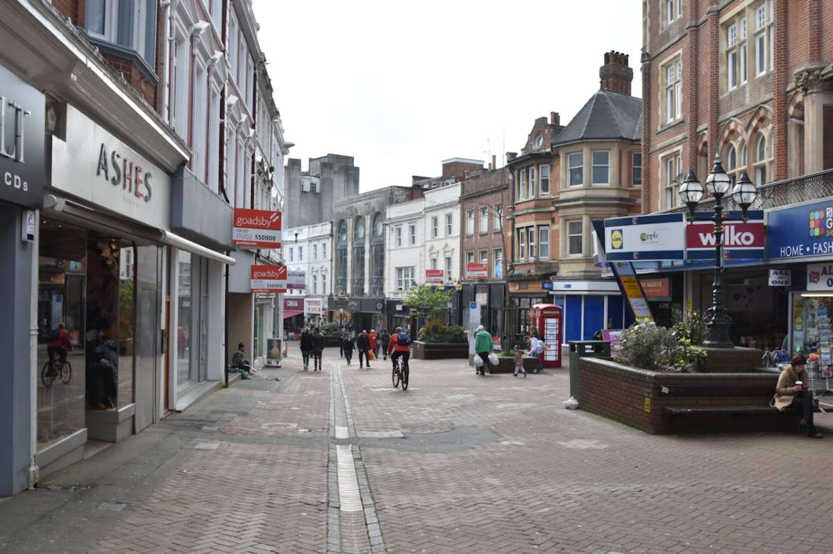 Retail/Shop in Bournemouth - photo 3