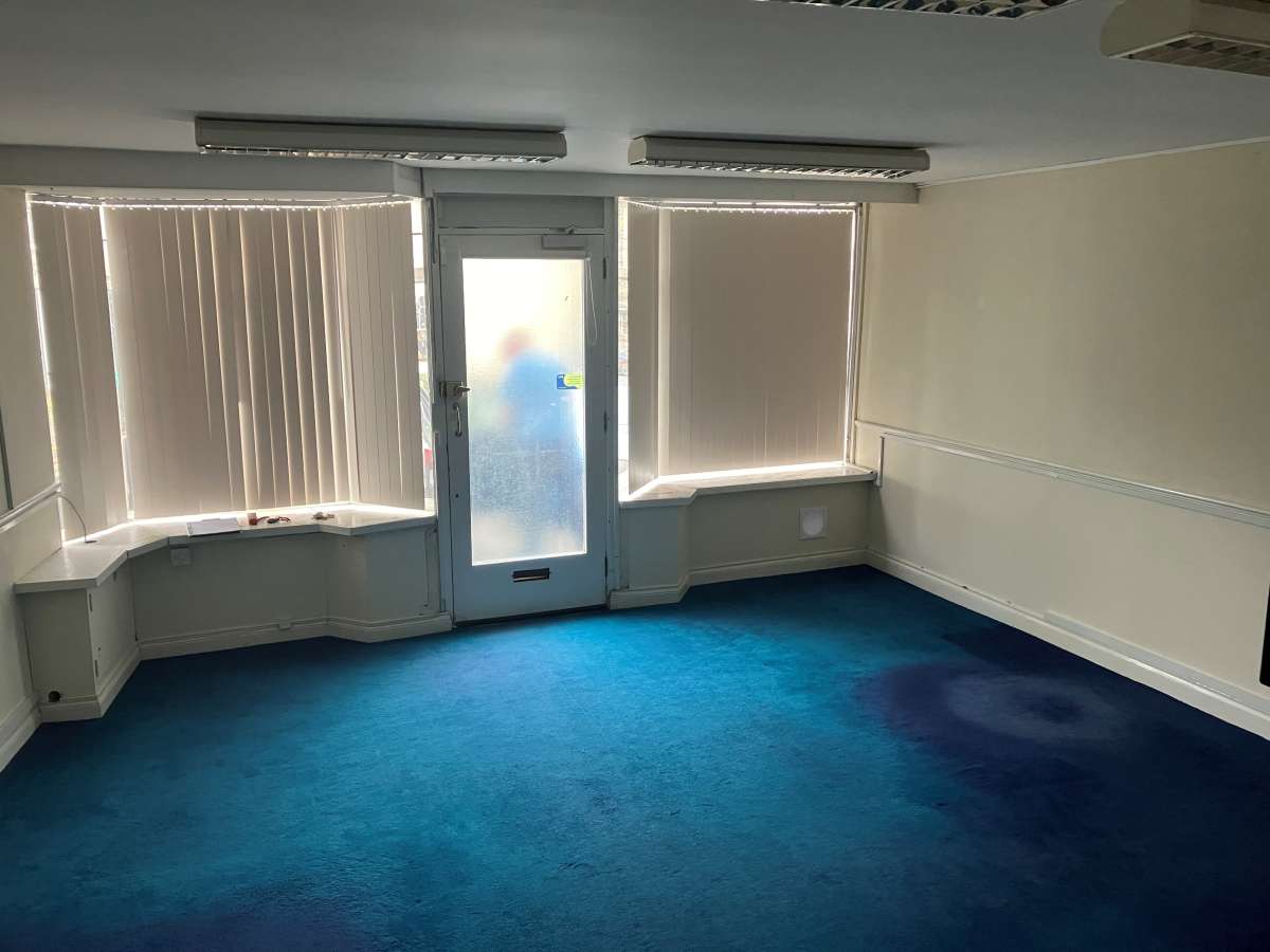 Retail/Shop in Liskeard - photo 4