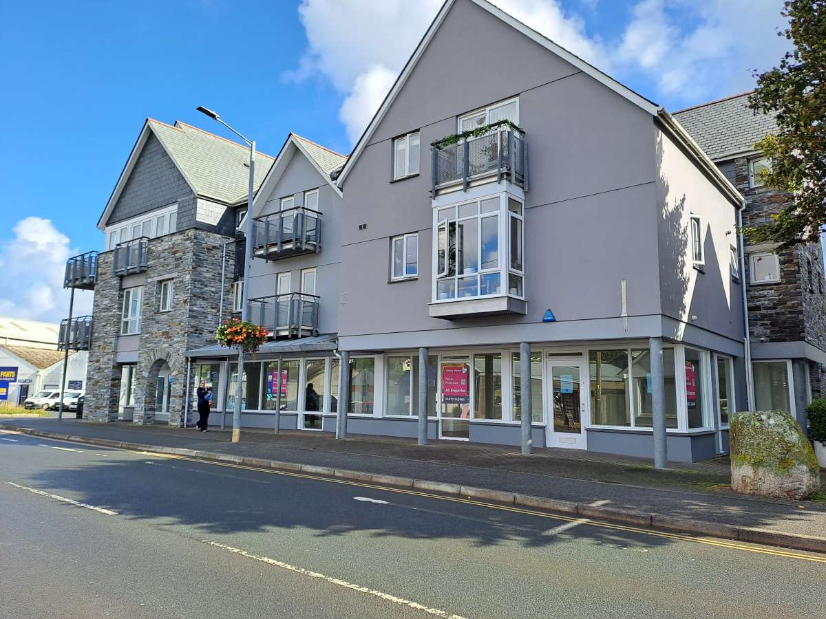 Retail/Shop in Wadebridge - photo 2