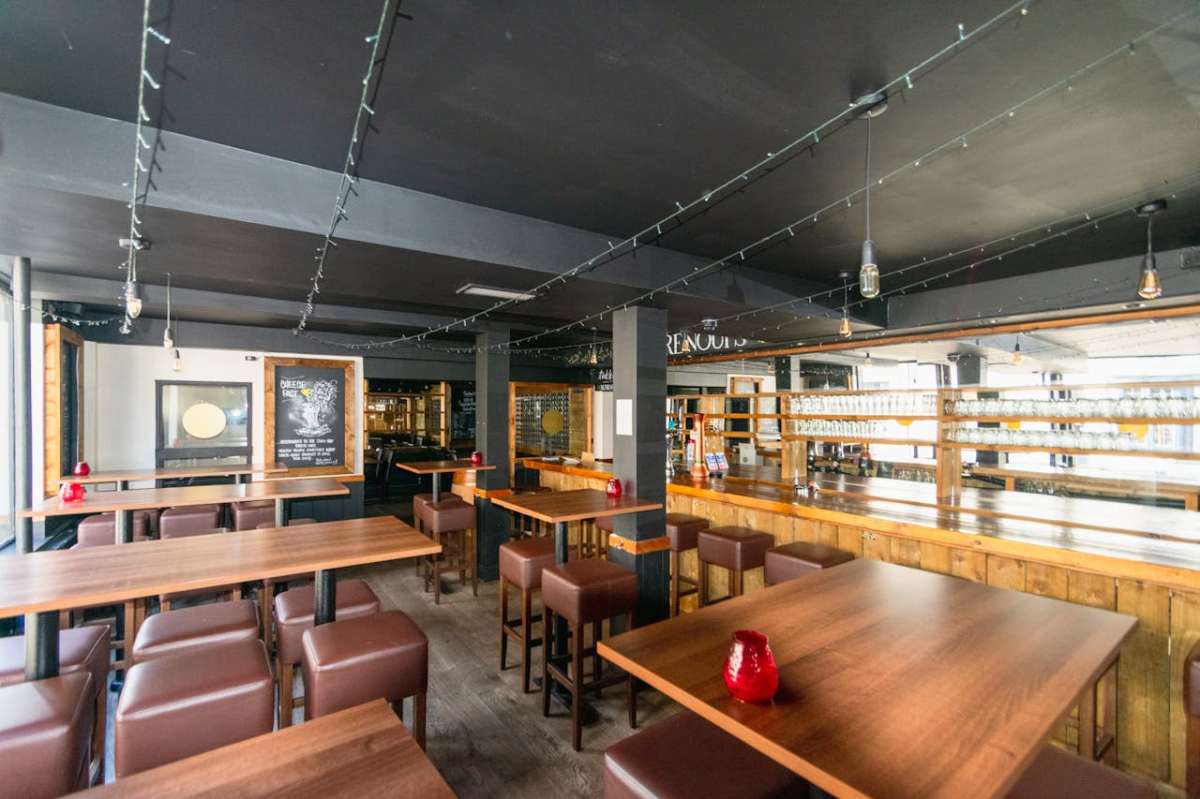 Retail/Shop in Poole - photo 3