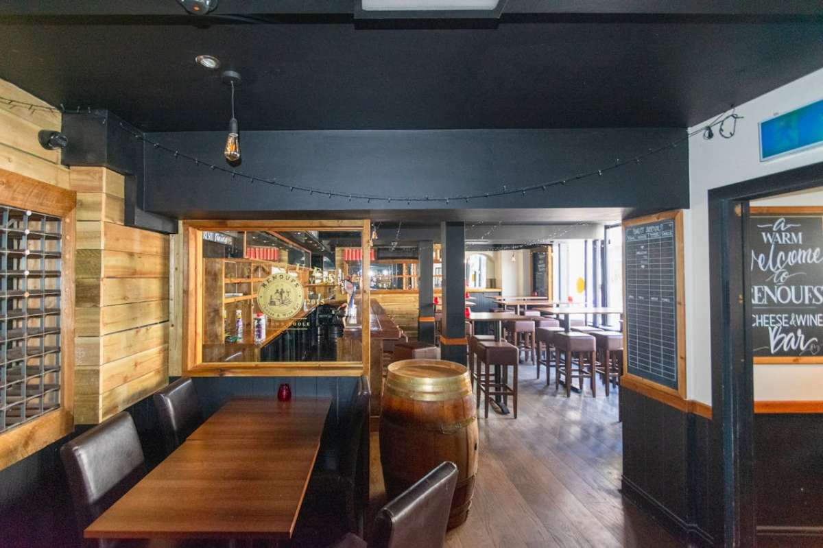 Retail/Shop in Poole - photo 4