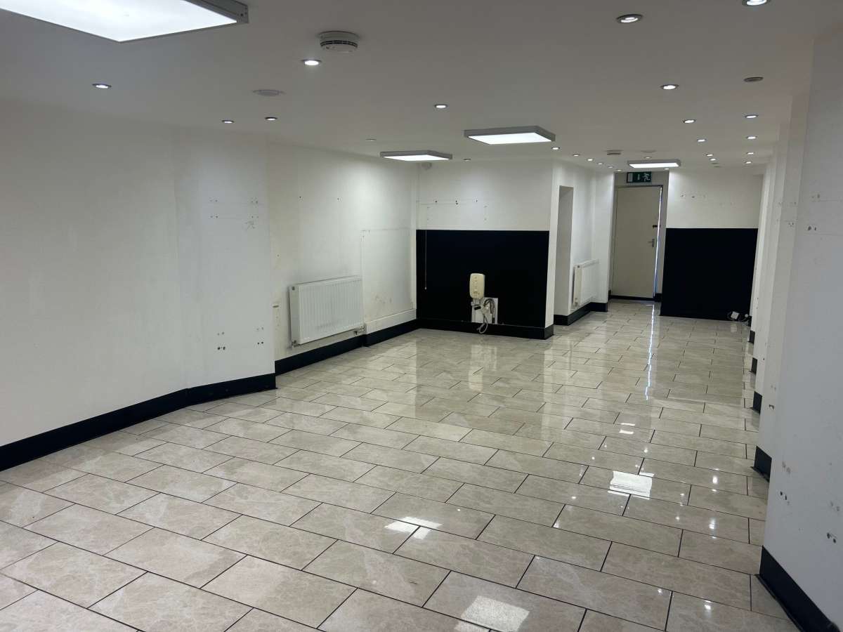 Retail/Shop in Nottingham - photo 2