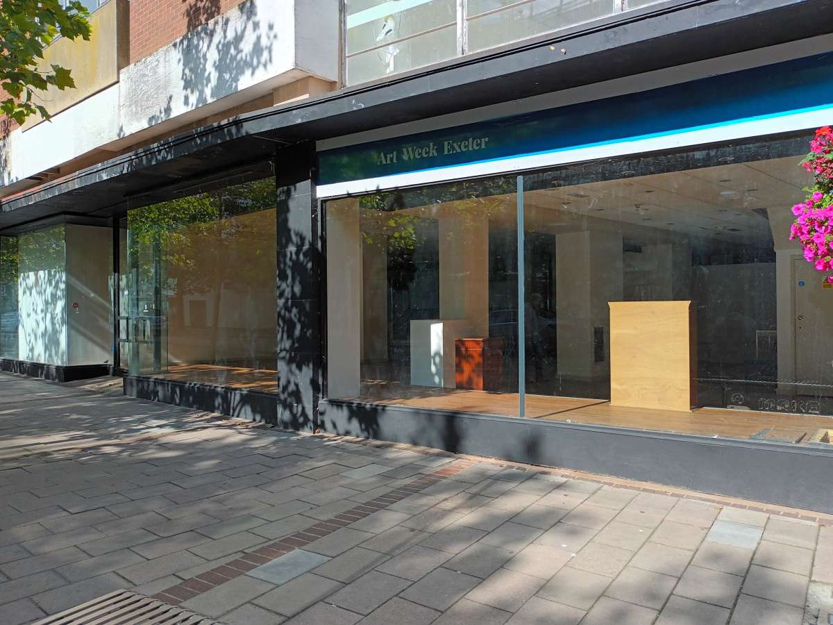 Retail/Shop in Exeter - photo 3