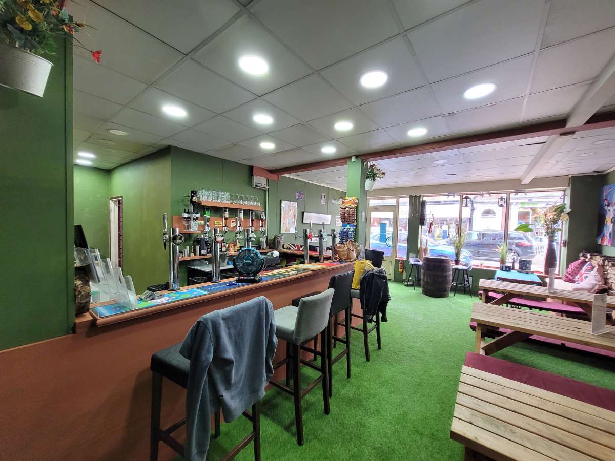 Retail/Shop in St Ives (Cambs) - photo 2