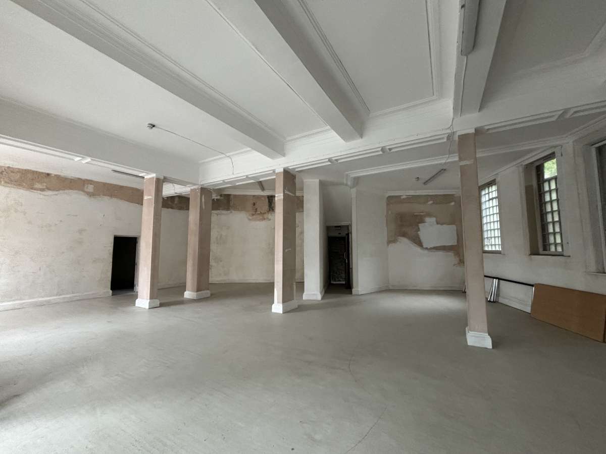 Retail/Shop in Sowerby Bridge - photo 3