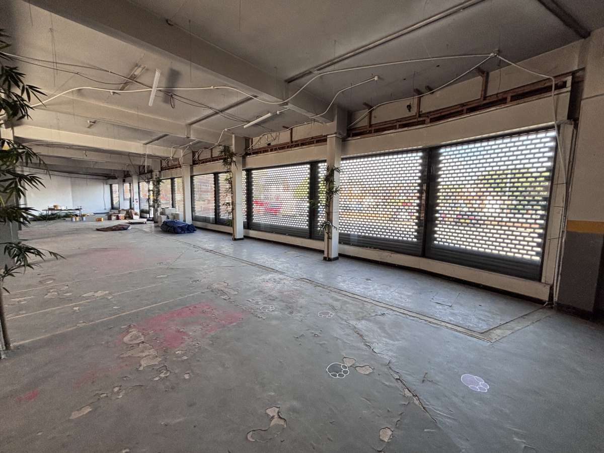 Retail/Shop in Leicester - photo 2