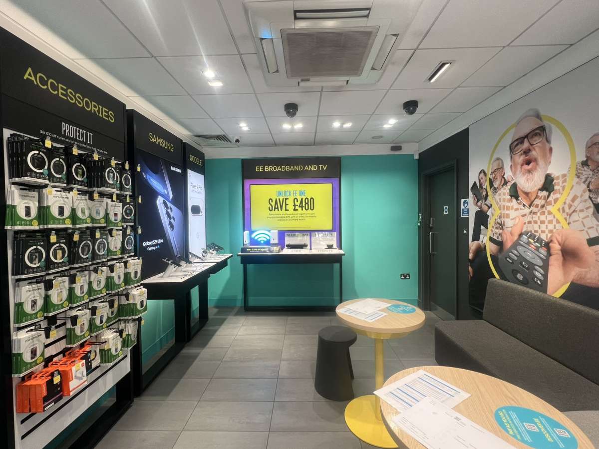 Retail/Shop in Rotherham - photo 4