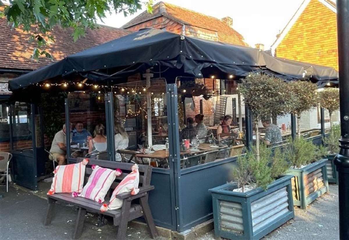 Retail/Shop in London - photo 3