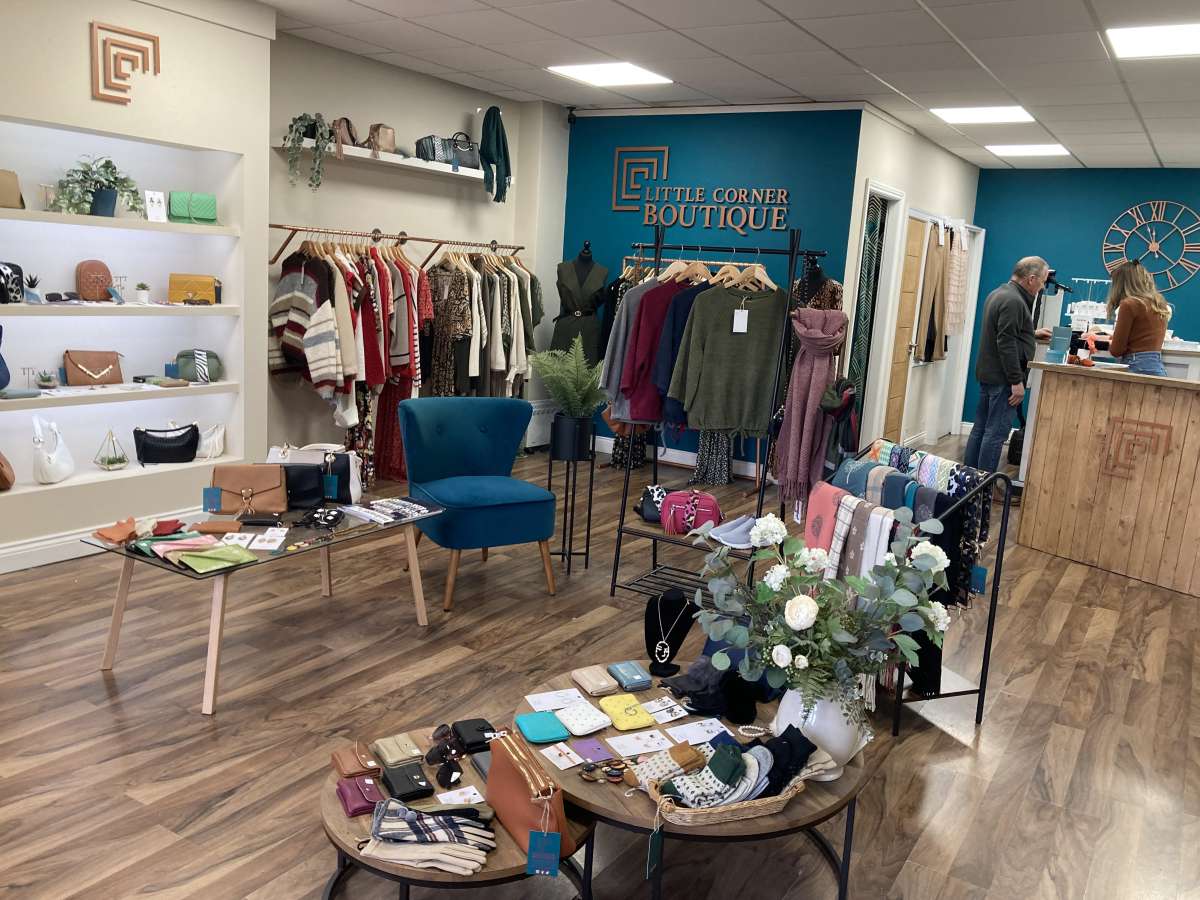 Retail/Shop in Dronfield - photo 3