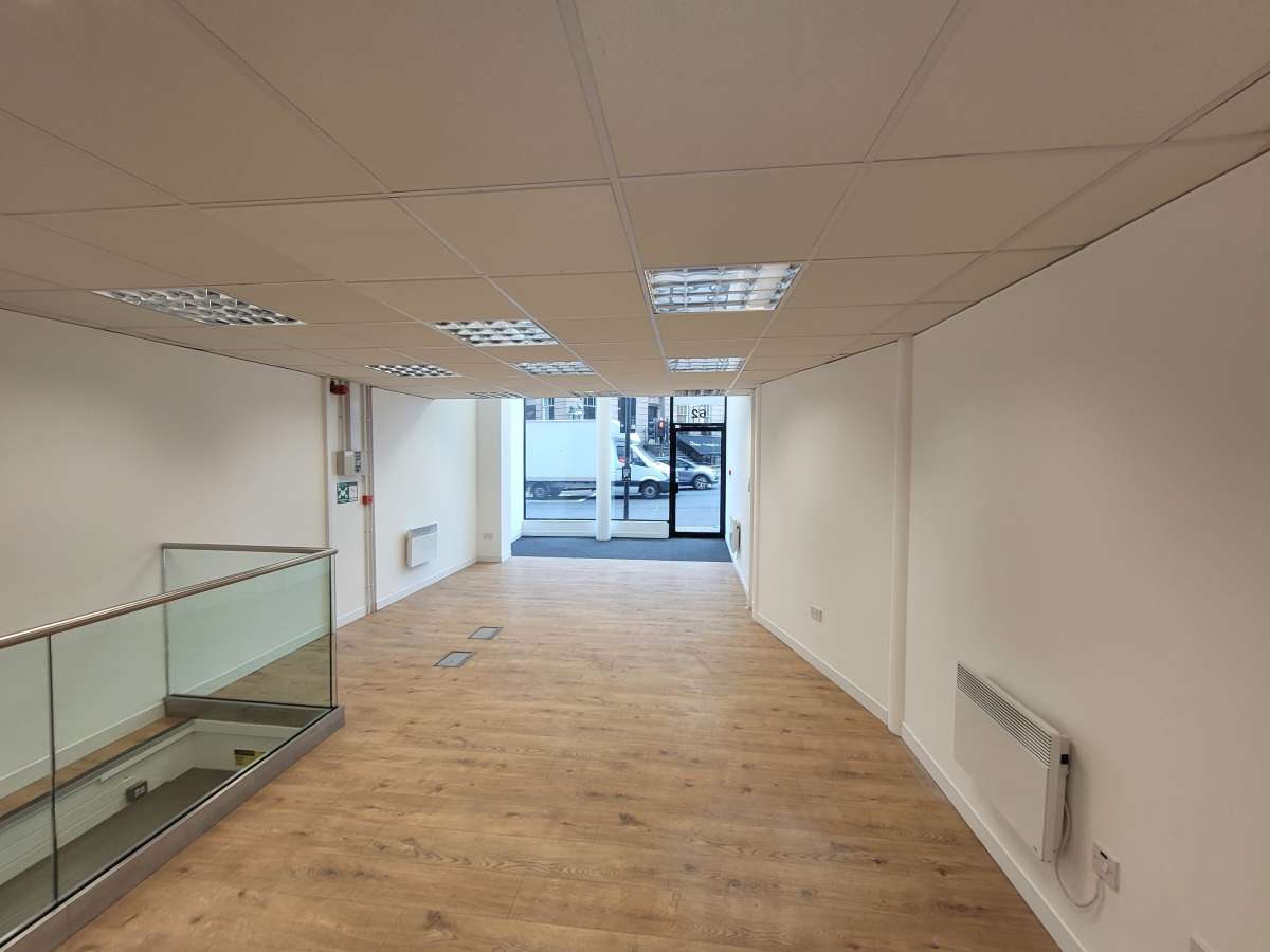 Retail/Shop in Glasgow - photo 4