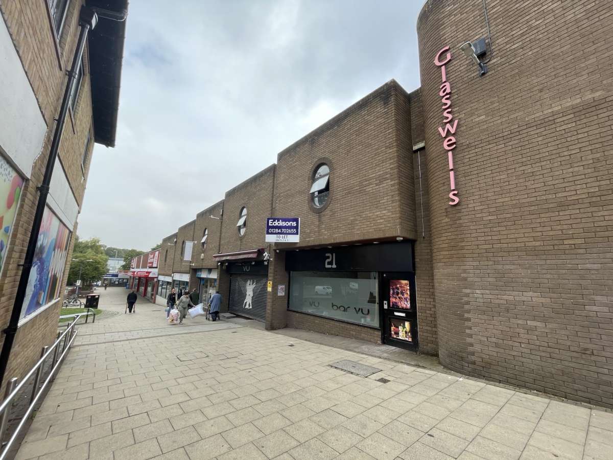 Retail/Shop in Haverhill - photo 4