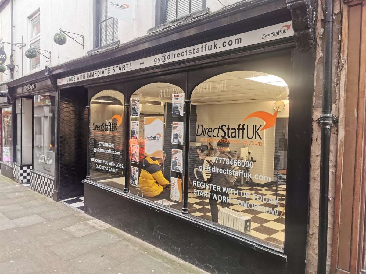 Retail/Shop in Great Yarmouth - photo 2