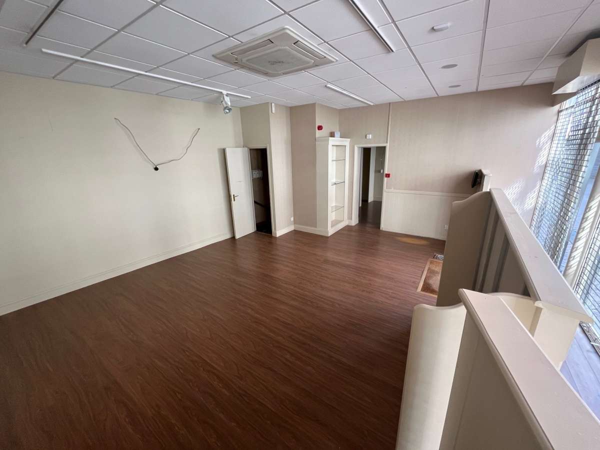 Retail/Shop in Derby - photo 4