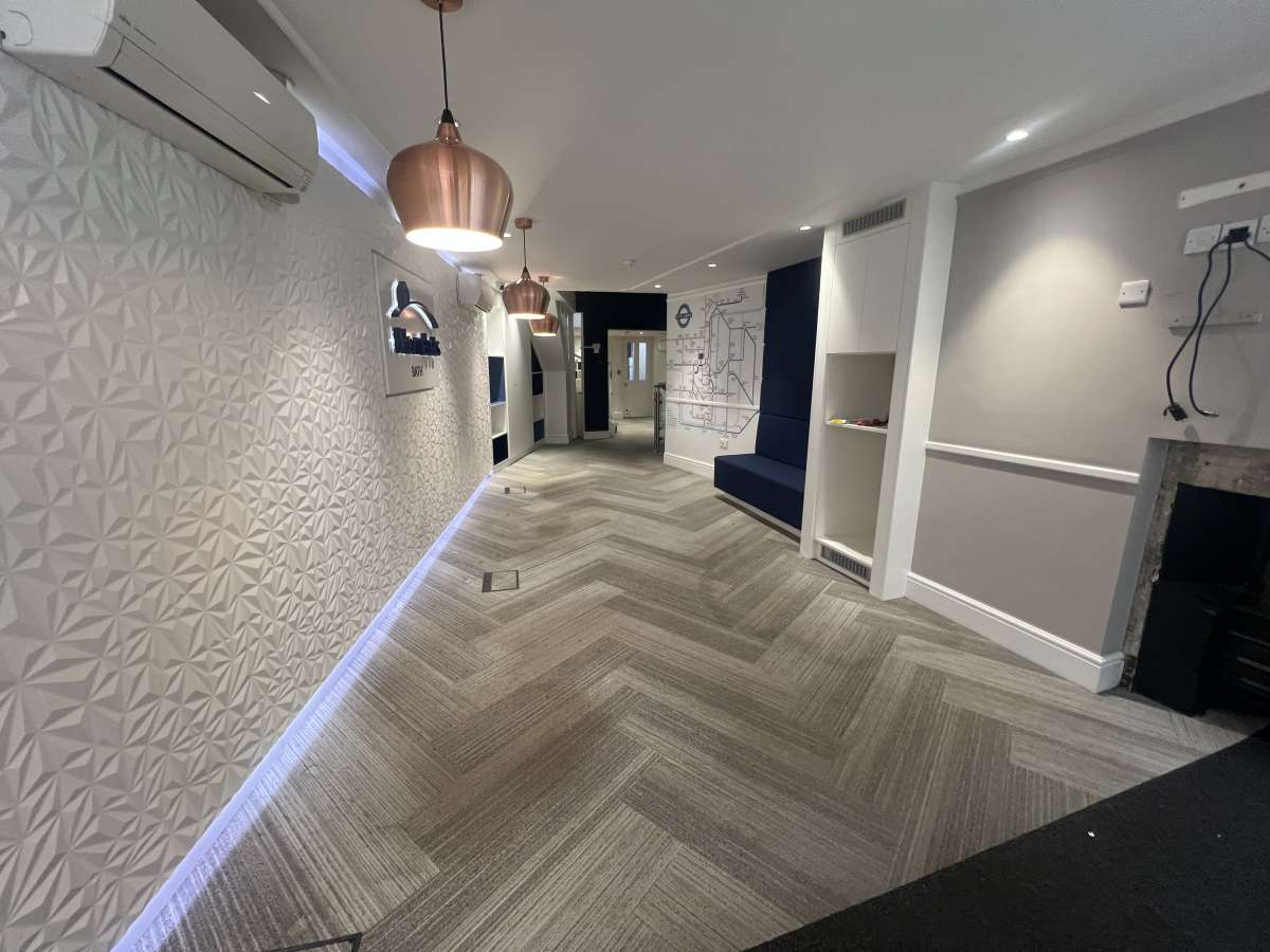 Retail/Shop in Bath - photo 2