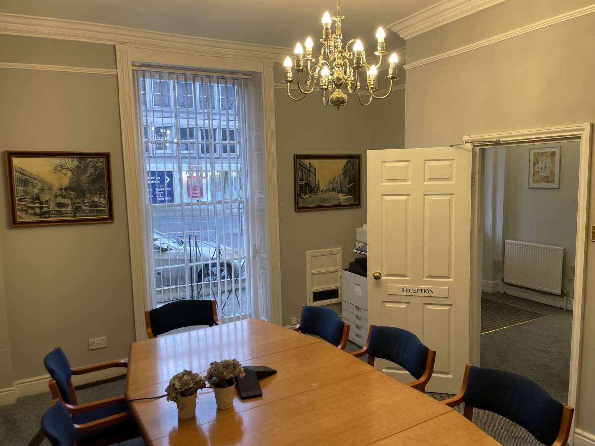 Retail/Shop in Cheltenham - photo 2