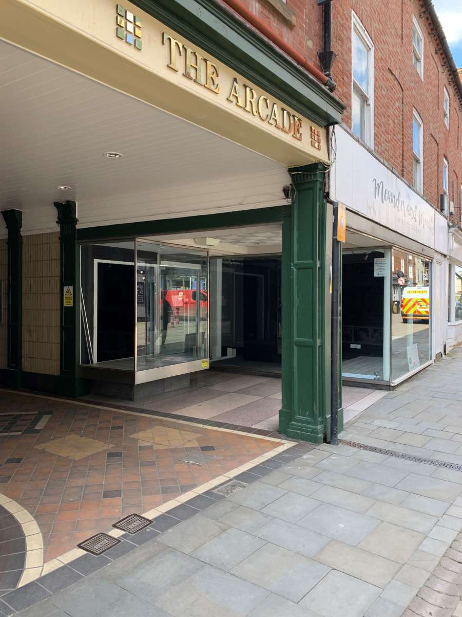 Retail/Shop in Newark-On-Trent - photo 2
