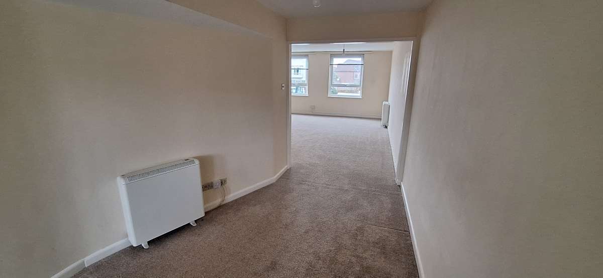 Retail/Shop in Billingshurst - photo 4