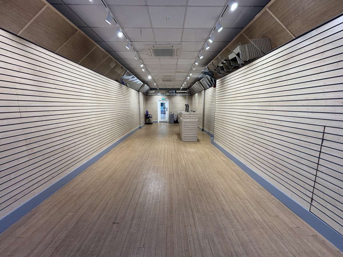 Retail/Shop in Ayr - photo 2