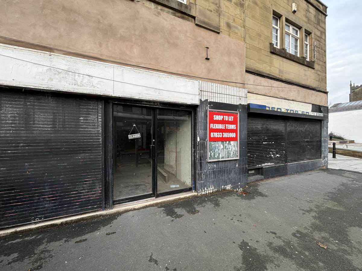 Retail/Shop in Sowerby Bridge - photo 2