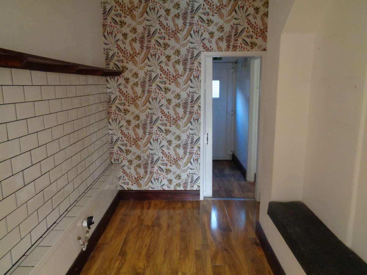 Retail/Shop in Heavitree - photo 3