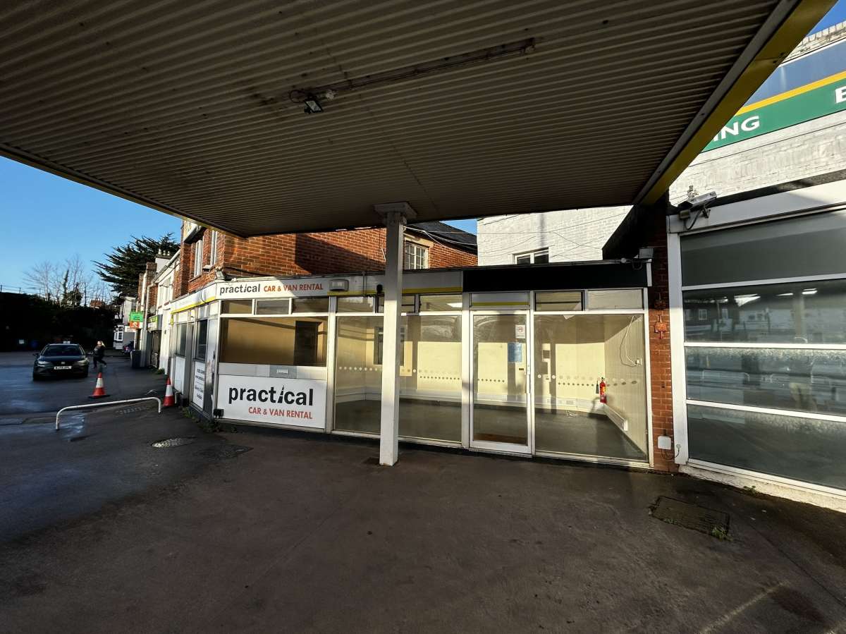 Retail/Shop in Exeter - photo 4