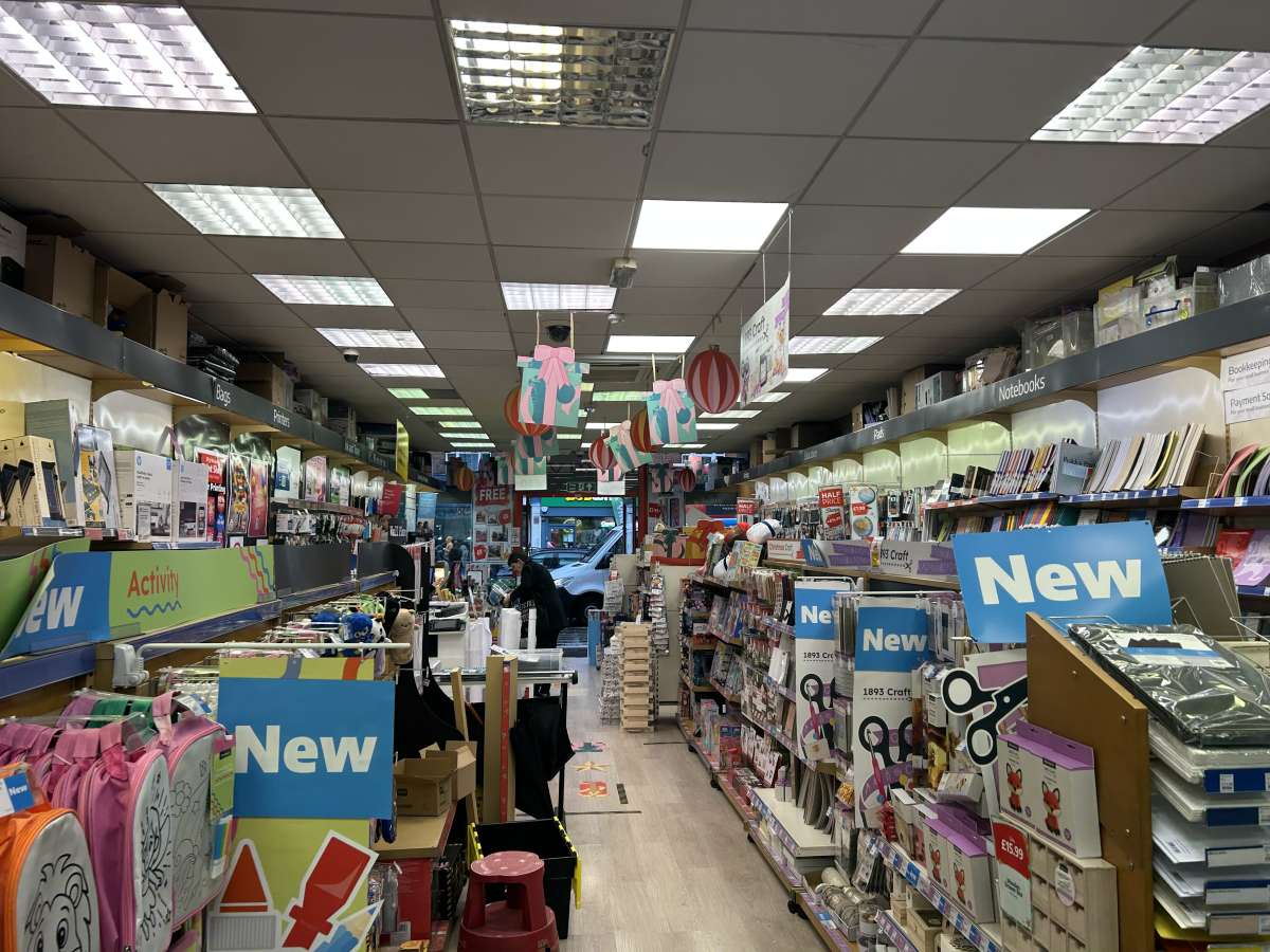 Retail/Shop in Epsom - photo 4