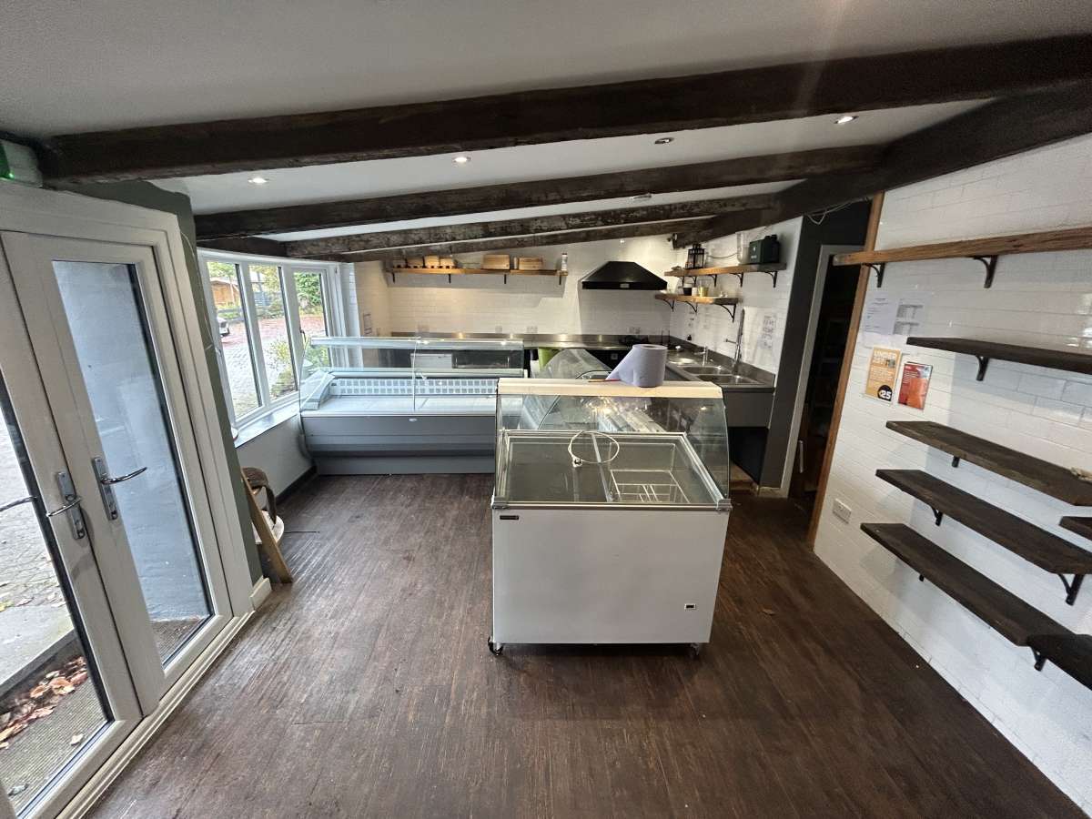 Retail/Shop in Killearn - photo 3