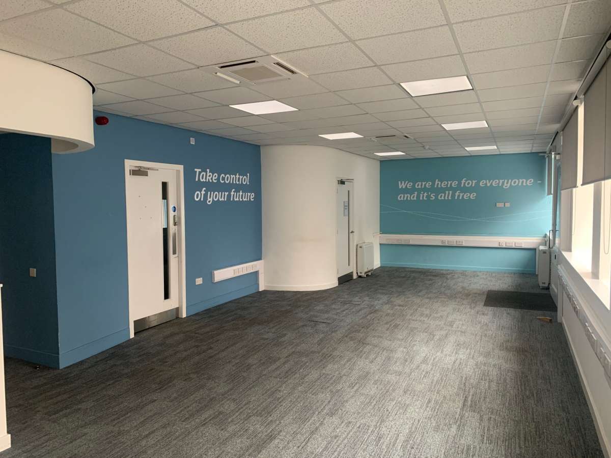 Retail/Shop in Perth - photo 2