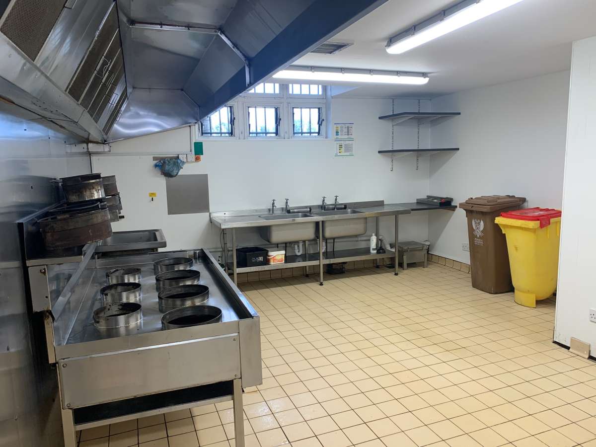 Retail/Shop in Perth - photo 4