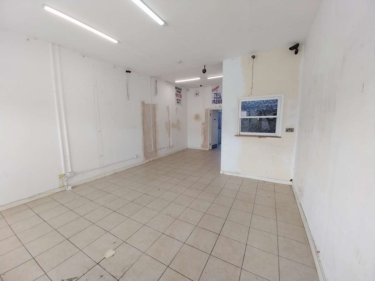 Retail/Shop in Grantham - photo 2