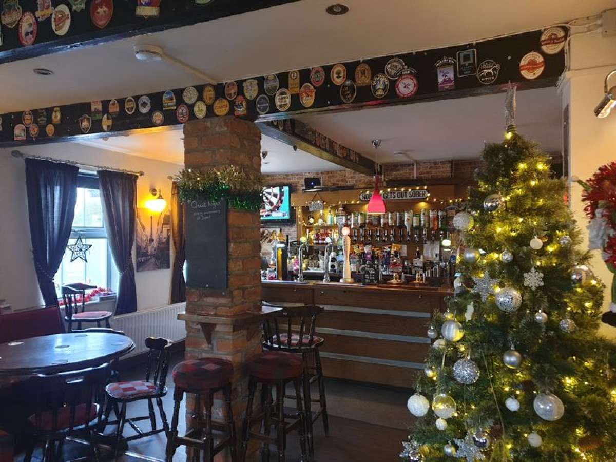 Retail/Shop in Stoke-On-Trent - photo 3