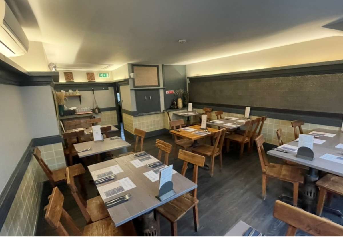 Retail/Shop in Cambridge - photo 4